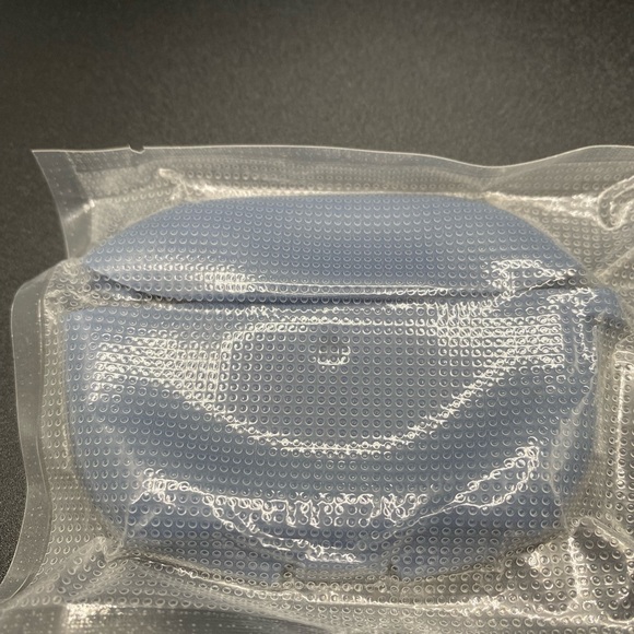 AirPod Pro Case Cover - Picture 2 of 4